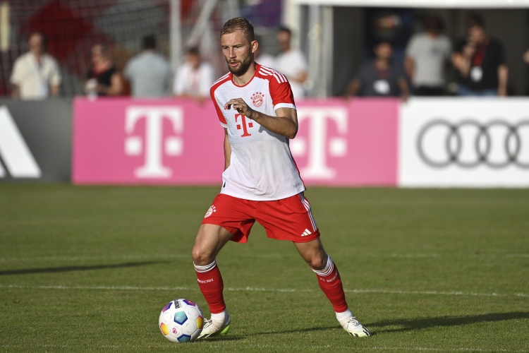 开云体育-记者：莱默尔脚踝有伤，但对阵多特依然带伤出战